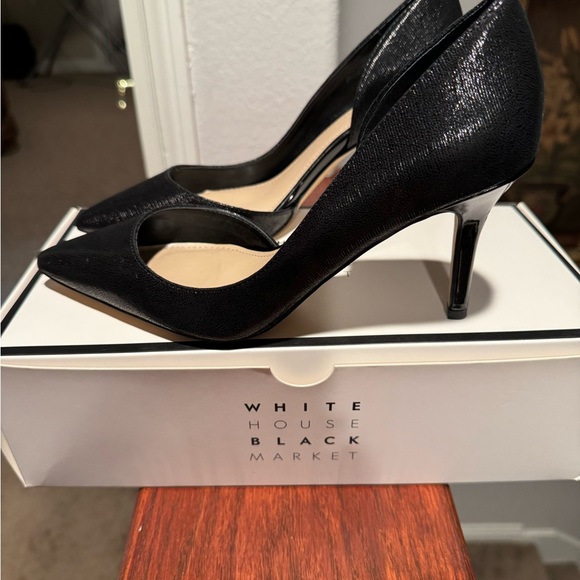 Black pumps - Picture 2 of 3